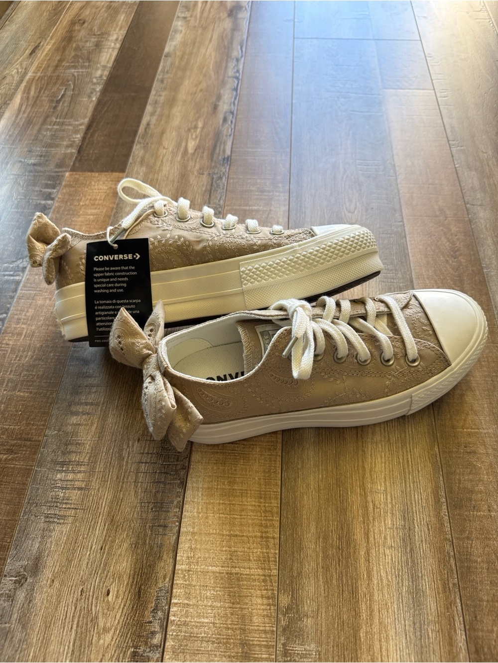 Converse Beige Low-Top Lace Sneakers with Heel Bow